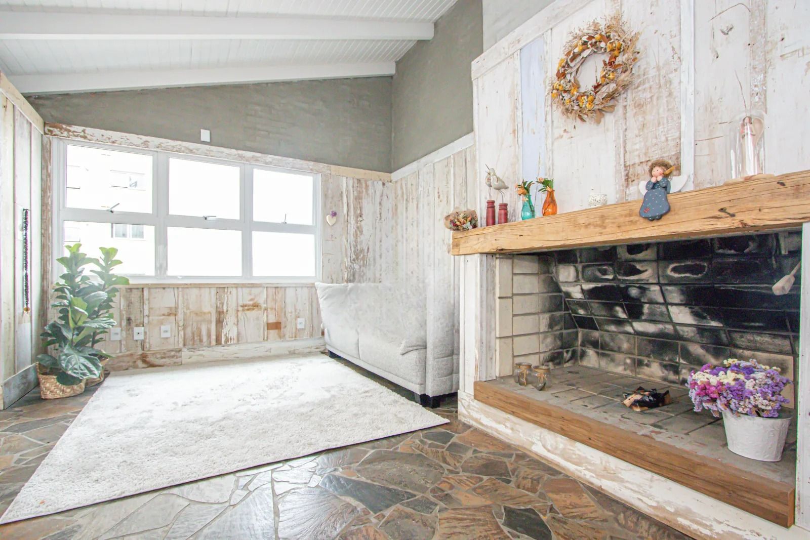 Apartamento garden 2 dormitórios 1 suíte no bairro Moinhos de Vento