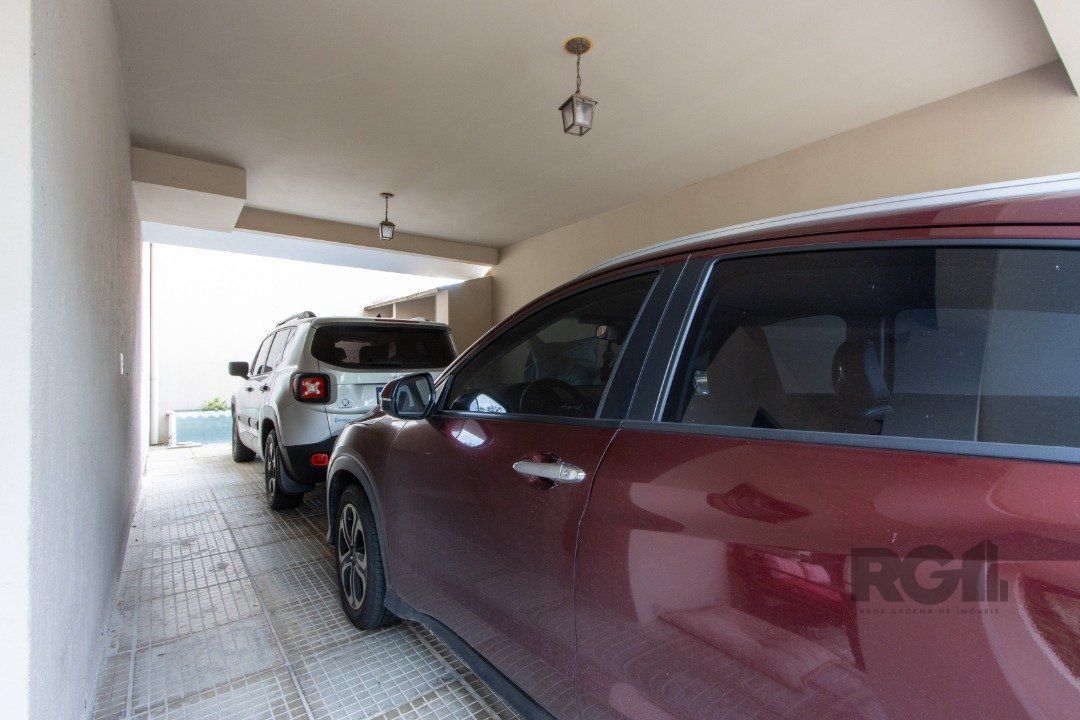 Casa de Condomínio à venda com 3 quartos, 360m² - Foto 3
