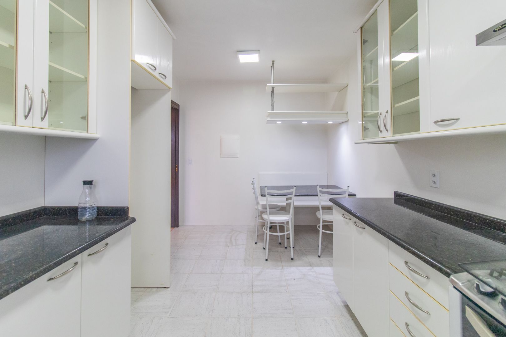Casa à venda com 3 quartos, 291m² - Foto 10