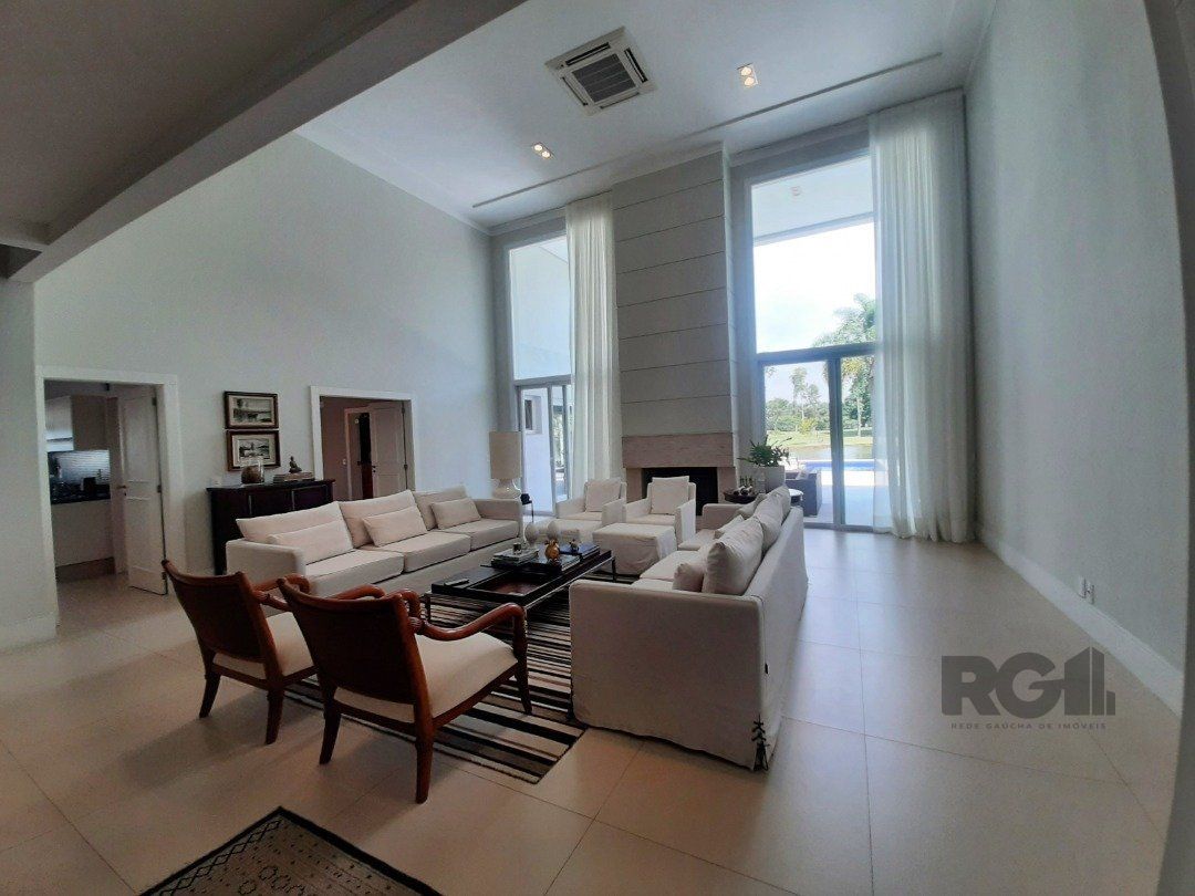 Casa de Condomínio à venda com 4 quartos, 423m² - Foto 3