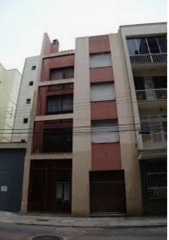 OPORTUNIDADE NO CENTRO HISTÓRICO - APARTAMENTO REFORMADO!