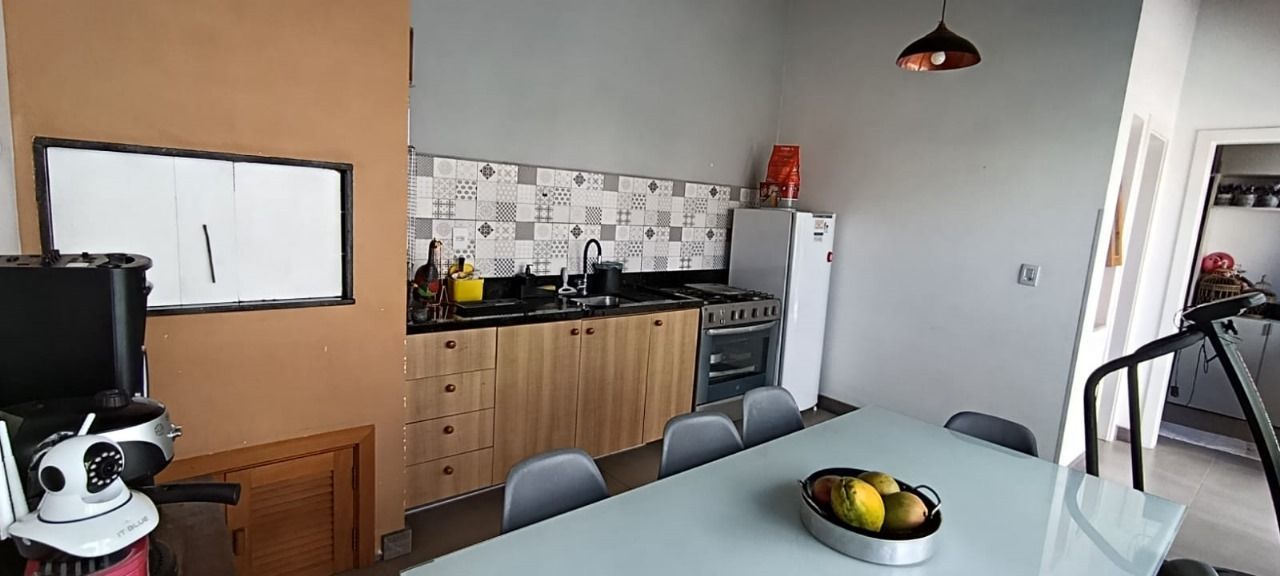 Casa à venda com 4 quartos, 180m² - Foto 22