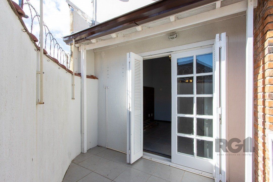 Casa de Condomínio à venda com 3 quartos, 217m² - Foto 36