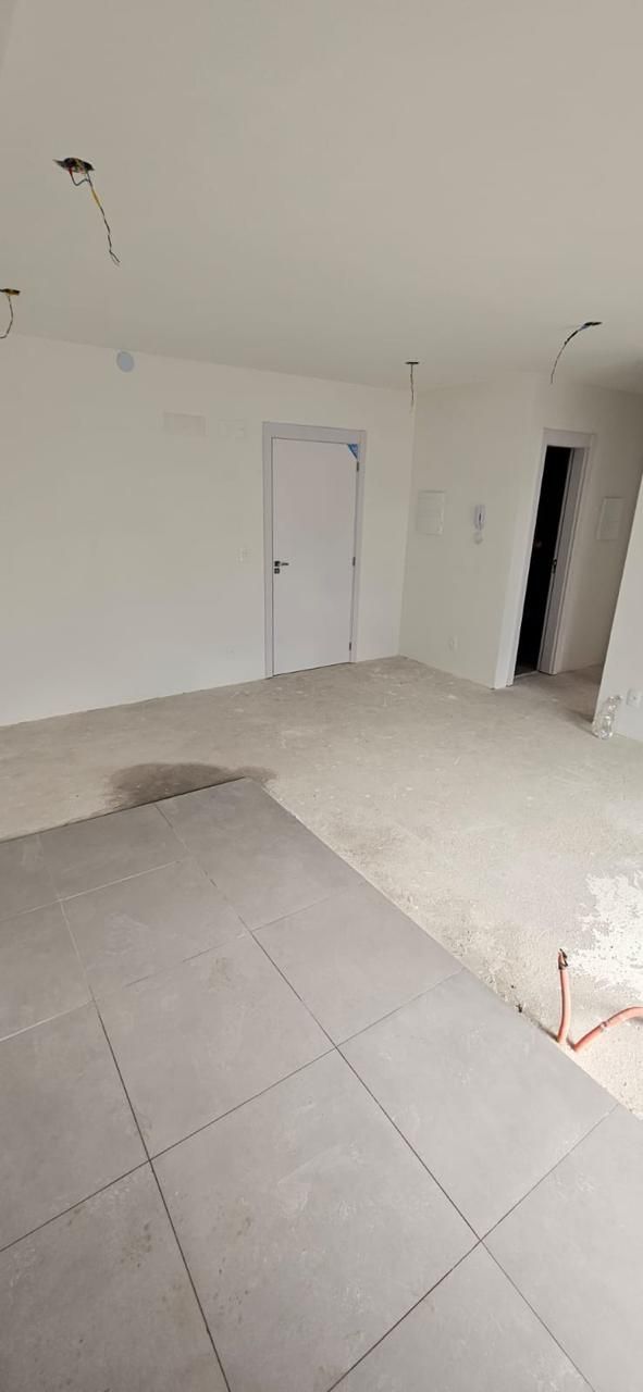 Apartamento à venda com 2 quartos, 63m² - Foto 3