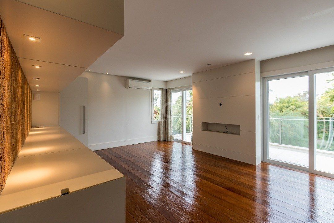 Casa de Condomínio à venda com 4 quartos, 664m² - Foto 33
