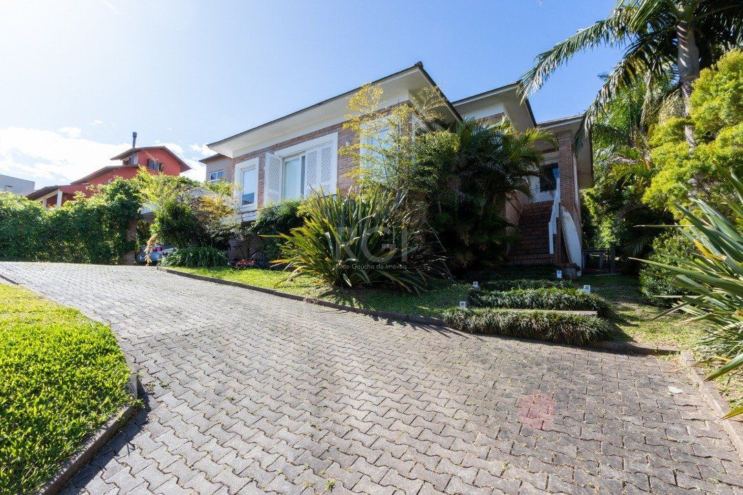 Casa Condominio para Venda - 280m², 3 dormitórios, sendo 1 suites, 4 vagas - Campo Novo