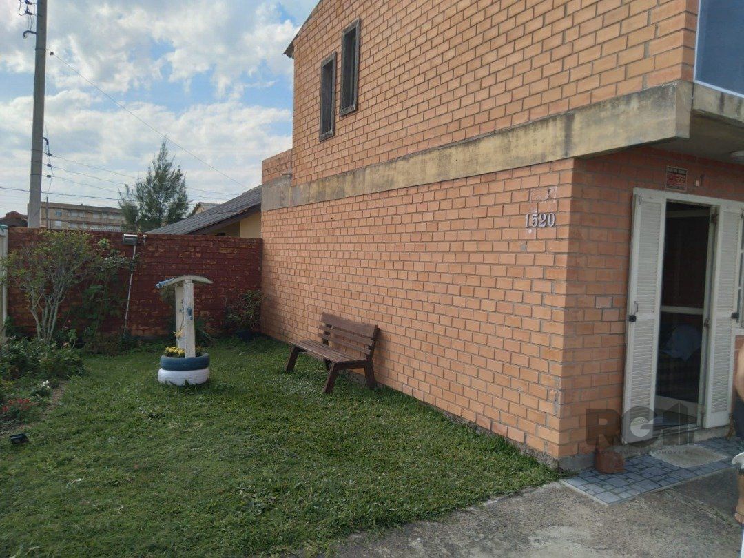 Sobrado à venda com 2 quartos, 43m² - Foto 1