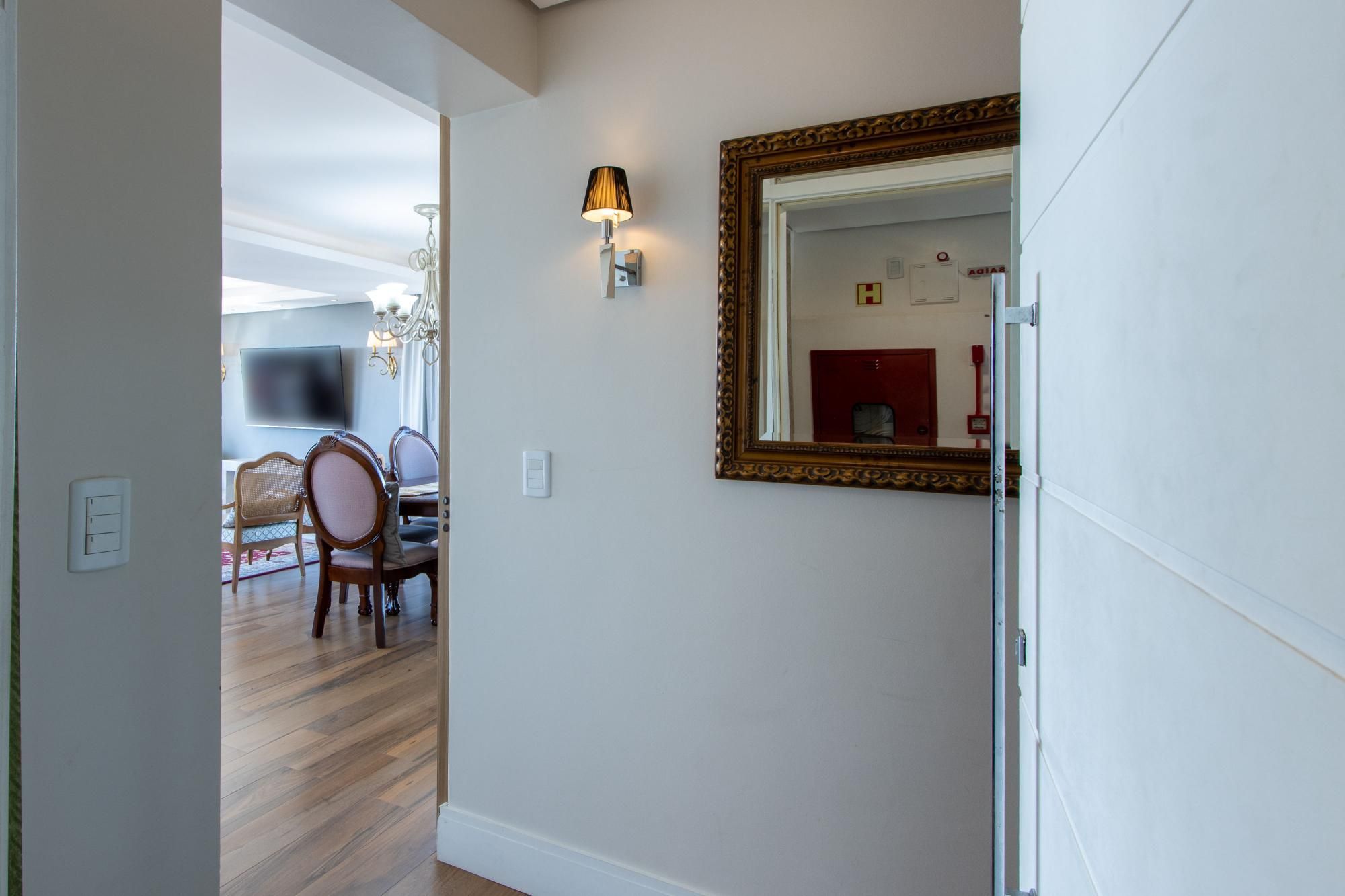 Apartamento à venda com 4 quartos, 170m² - Foto 3