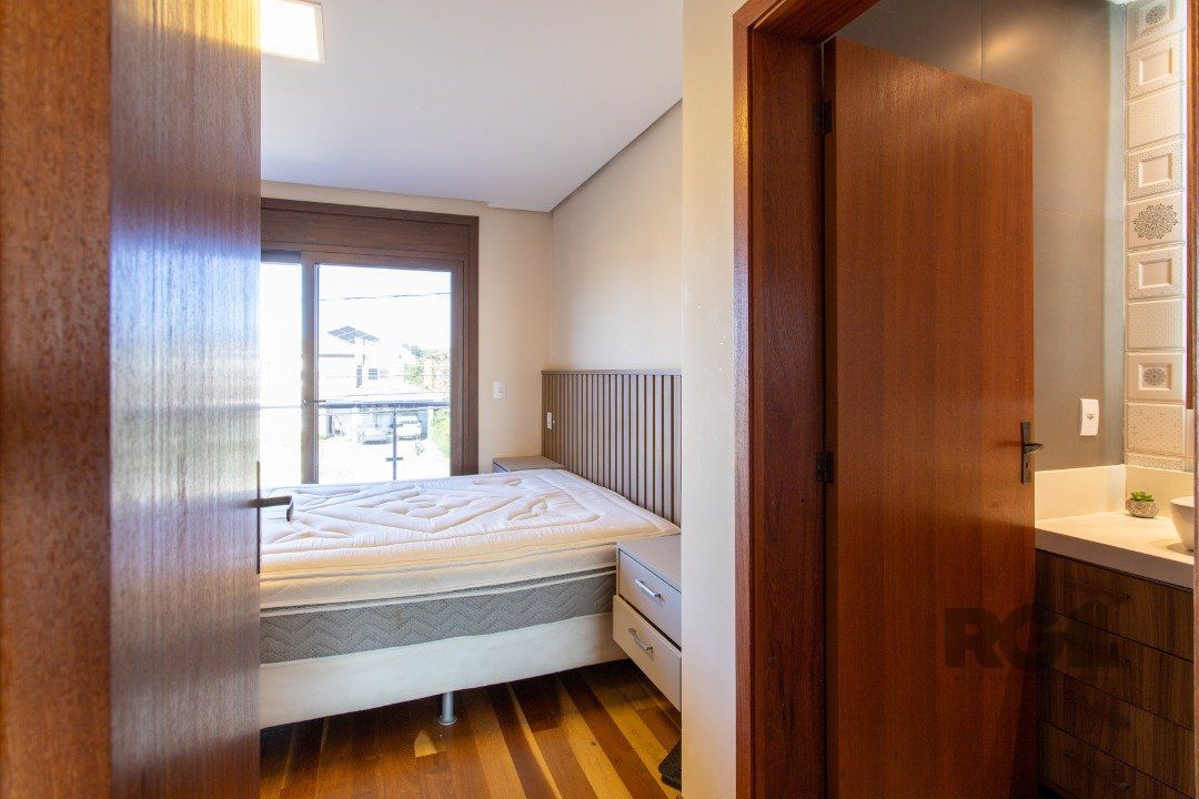 Casa de Condomínio à venda com 4 quartos, 226m² - Foto 57
