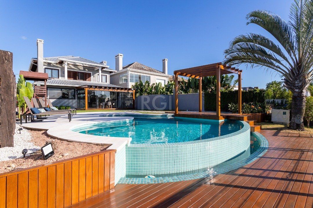 Casa à venda com 3 quartos, 320m² - Foto 36