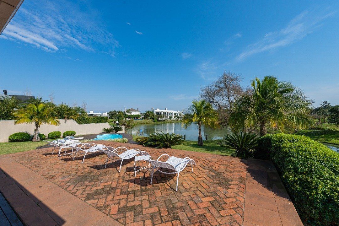 Casa de Condomínio à venda com 3 quartos, 460m² - Foto 34