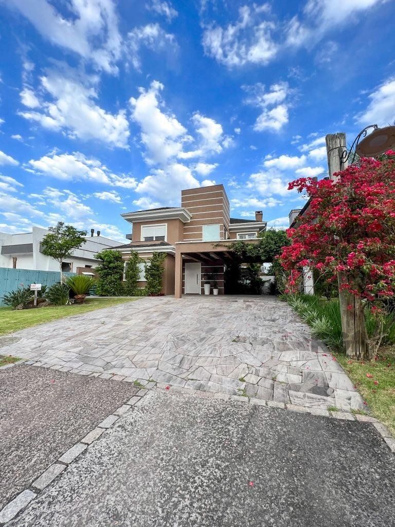 Casa de Condomínio à venda com 4 quartos, 320m² - Foto 3