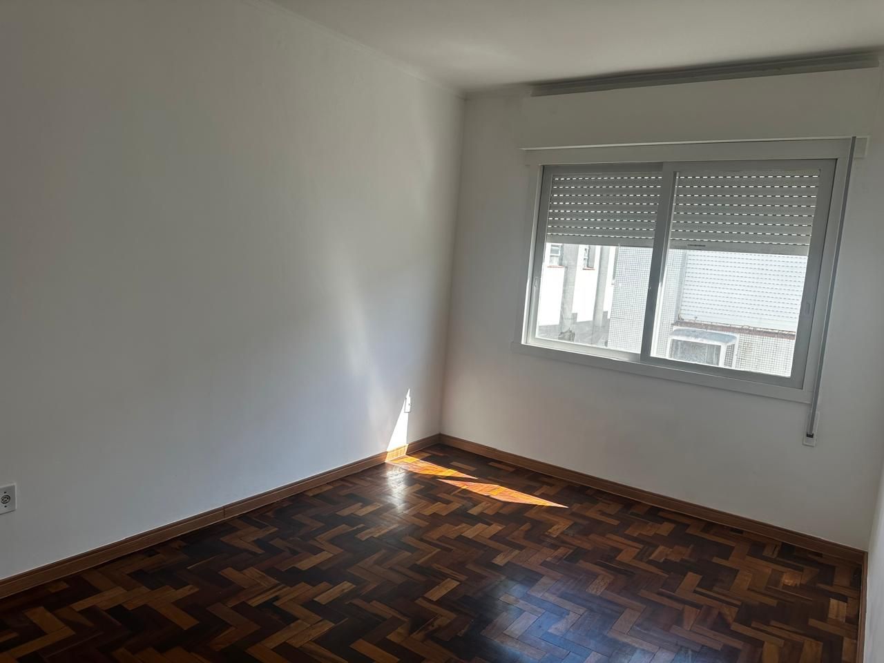 Apartamento à venda com 2 quartos, 61m² - Foto 3