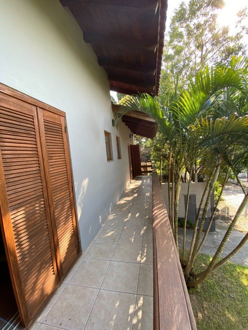 Casa à venda com 4 quartos, 360m² - Foto 43