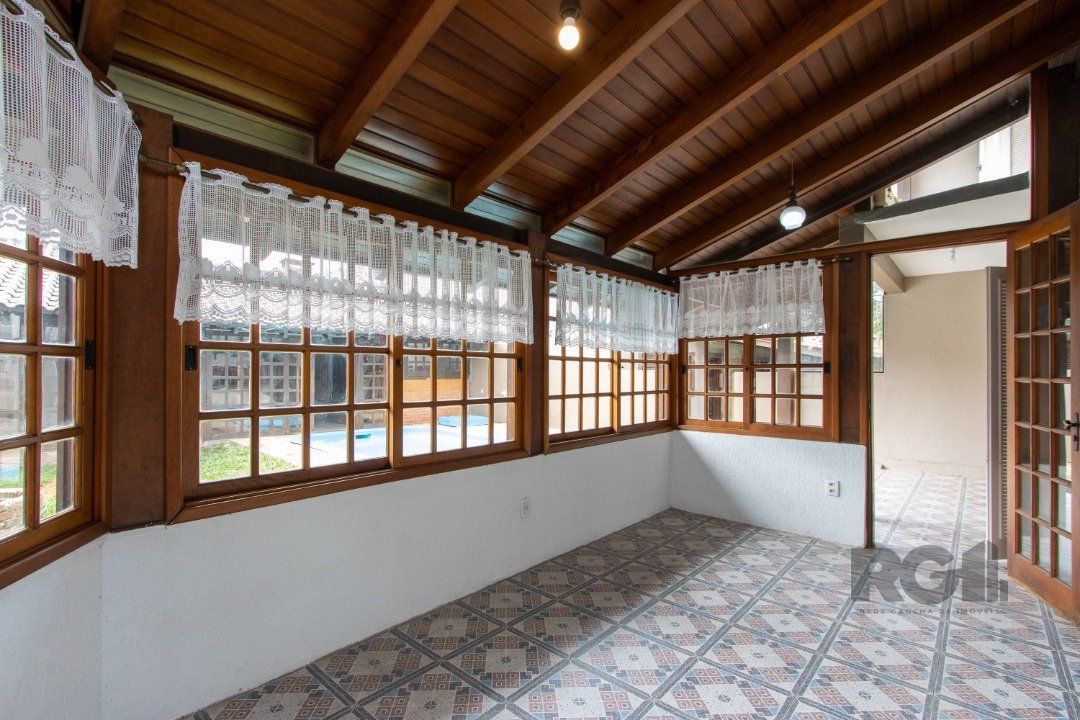 Casa à venda com 4 quartos, 256m² - Foto 22