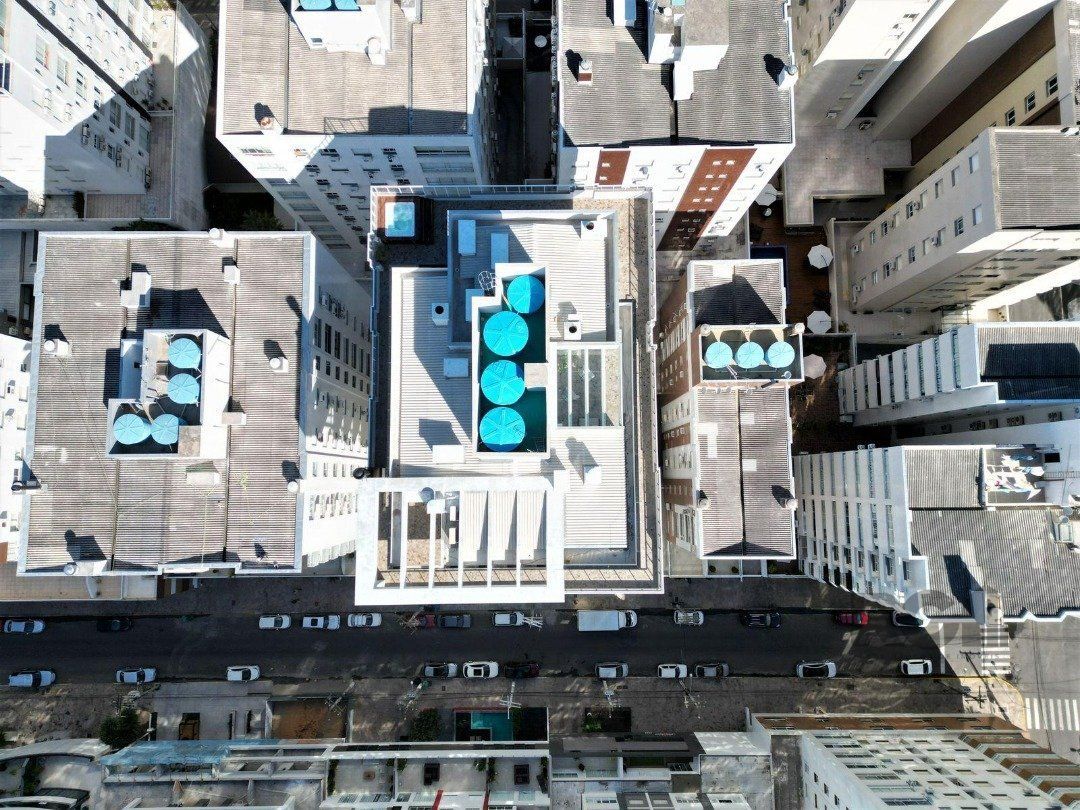 Apartamento à venda com 2 quartos, 80m² - Foto 28