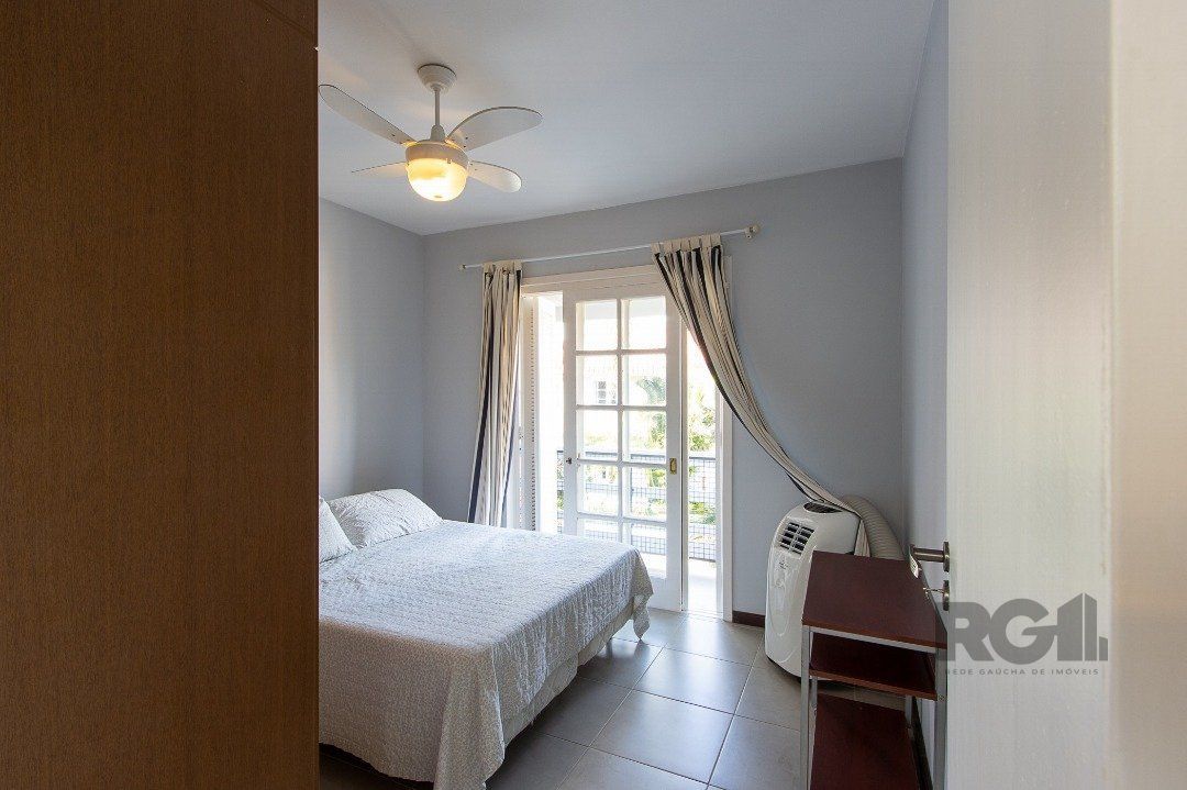 Casa de Condomínio à venda com 3 quartos, 217m² - Foto 38
