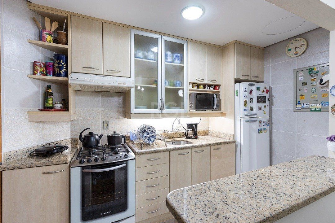 Casa de Condomínio à venda com 3 quartos, 194m² - Foto 8