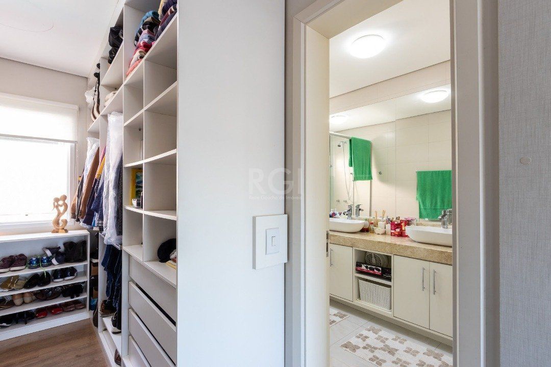 Casa de Condomínio à venda com 3 quartos, 203m² - Foto 28