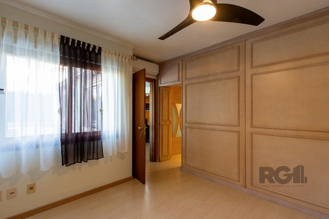 Casa de Condomínio à venda com 4 quartos, 216m² - Foto 34