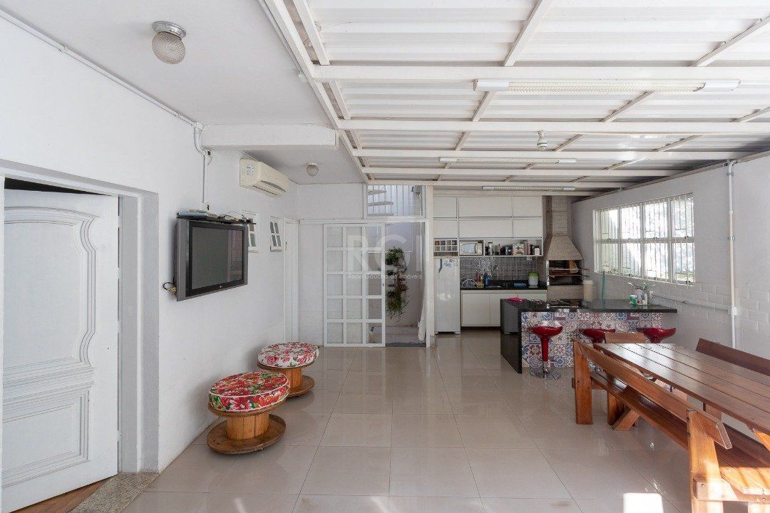 Casa à venda com 5 quartos, 199m² - Foto 24