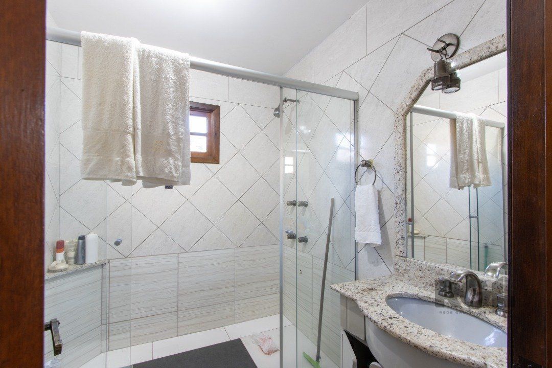 Casa, 3 quartos, 223 m² - Foto 36