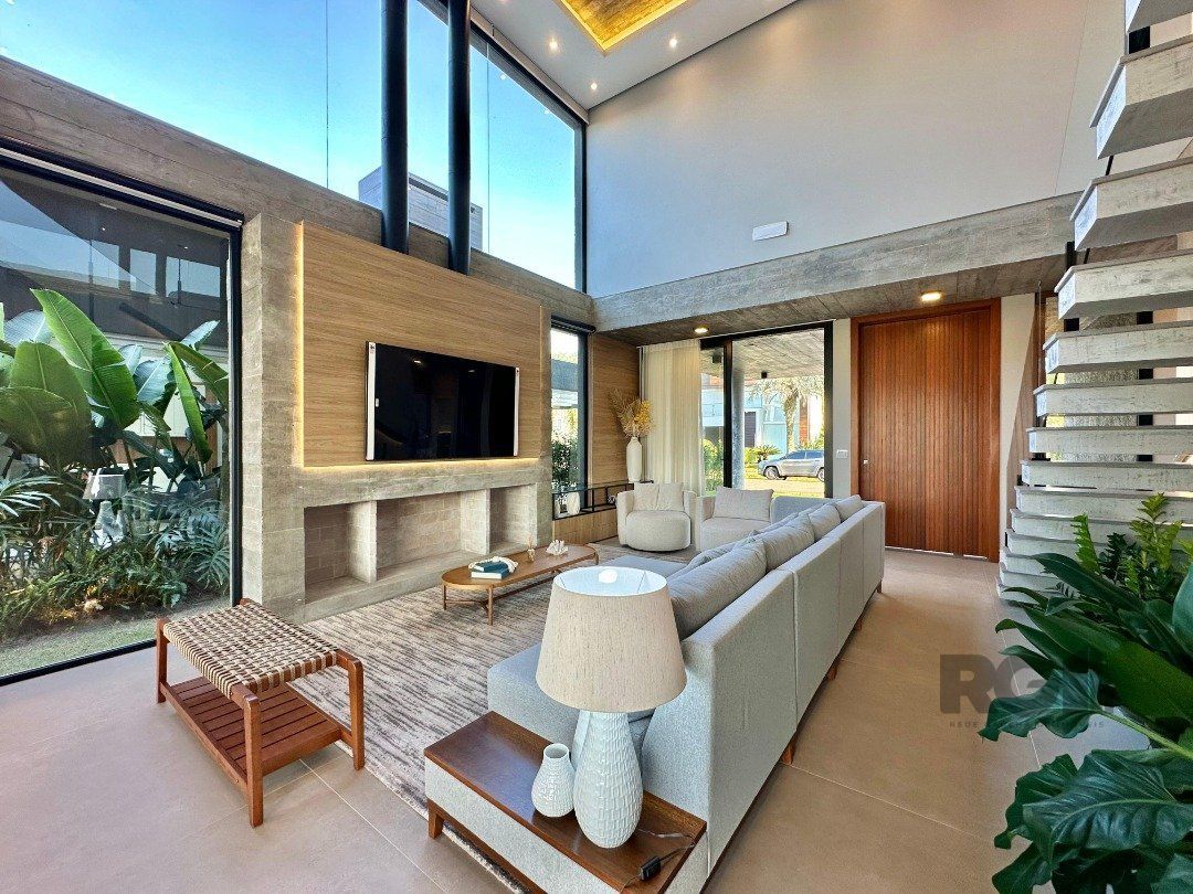 Casa de Condomínio à venda com 5 quartos, 322m² - Foto 2