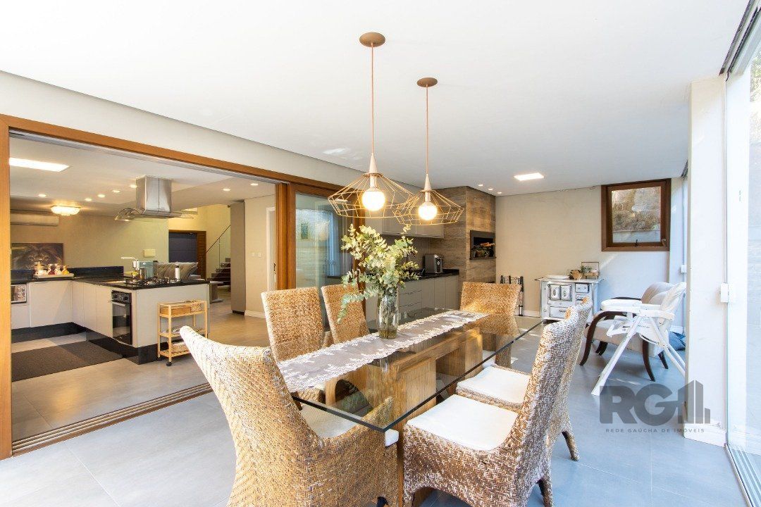 Casa de Condomínio à venda com 3 quartos, 230m² - Foto 17