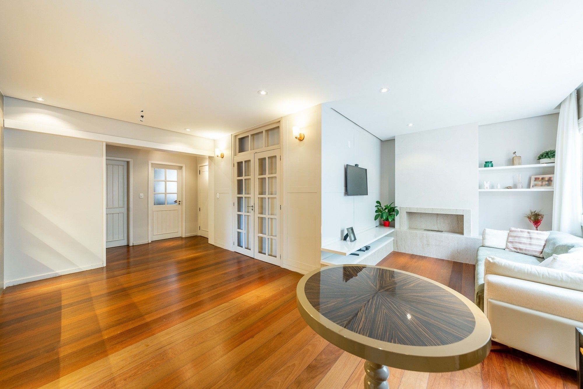 Apartamento com 147m², 3 dorm, Petrópolis