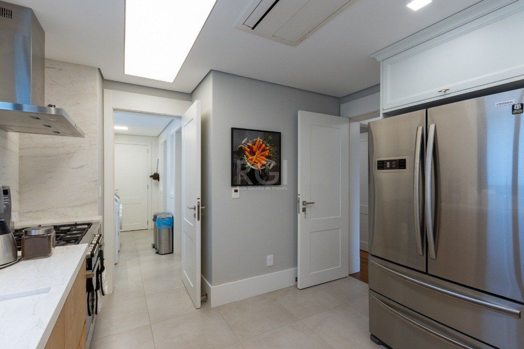 Apartamento à venda com 3 quartos, 256m² - Foto 29