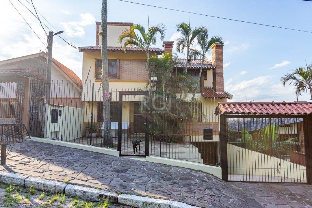 Casa à venda com 3 quartos, 246m² - Foto 9