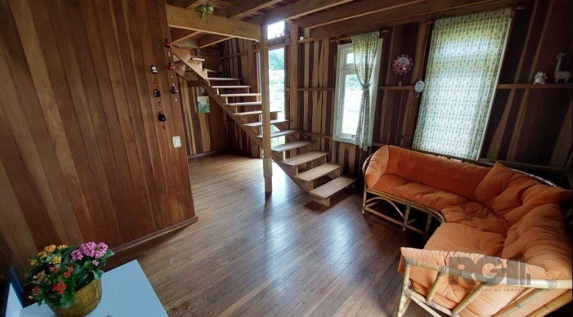 Casa à venda com 2 quartos, 150m² - Foto 2