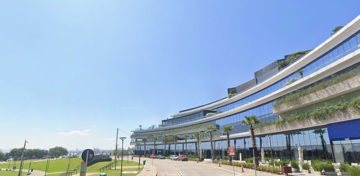 Sala Comercial com 100m², 1 dormitório no bairro Praia de Belas em Porto Alegre para Comprar