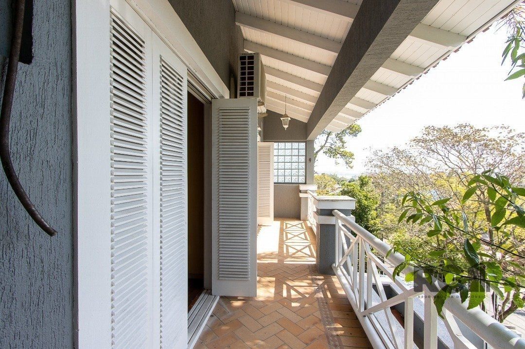 Casa à venda com 3 quartos, 320m² - Foto 26
