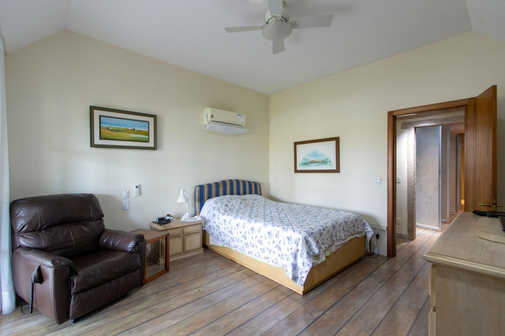 Casa de Condomínio à venda com 4 quartos, 553m² - Foto 54