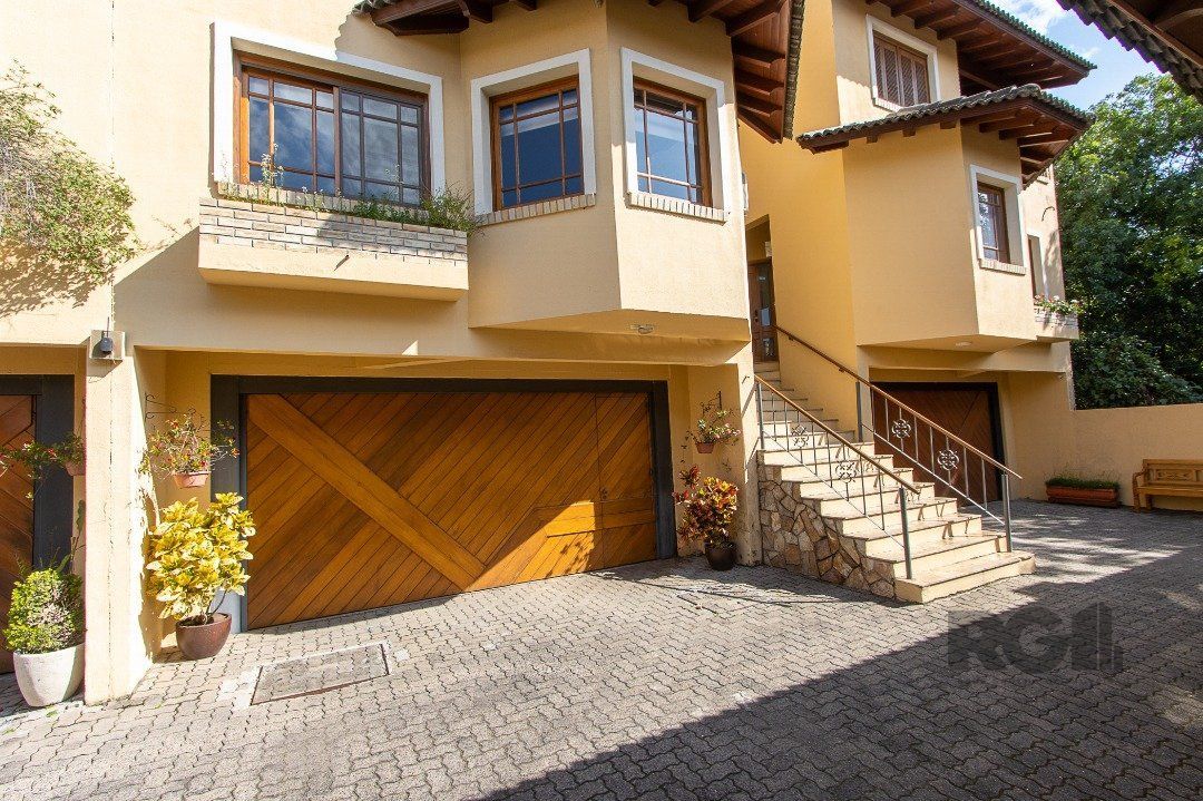 Casa de Condomínio à venda com 3 quartos, 200m² - Foto 2