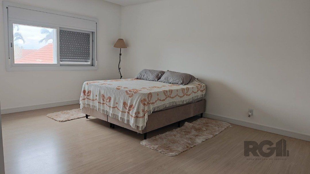 Casa à venda com 6 quartos, 320m² - Foto 29