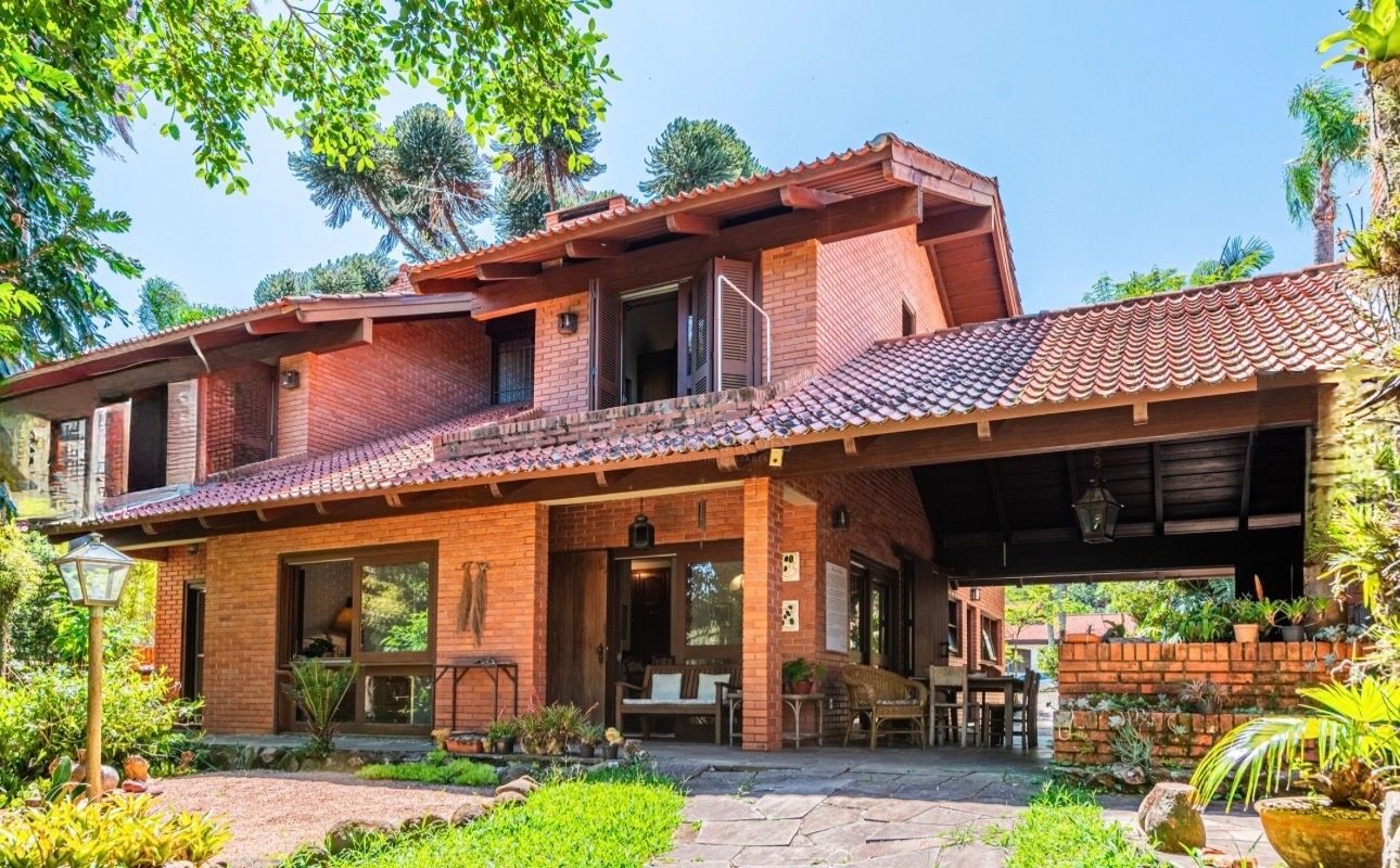 Casa, 4 dormitórios no bairro Jardim Isabel em Porto Alegre para Comprar