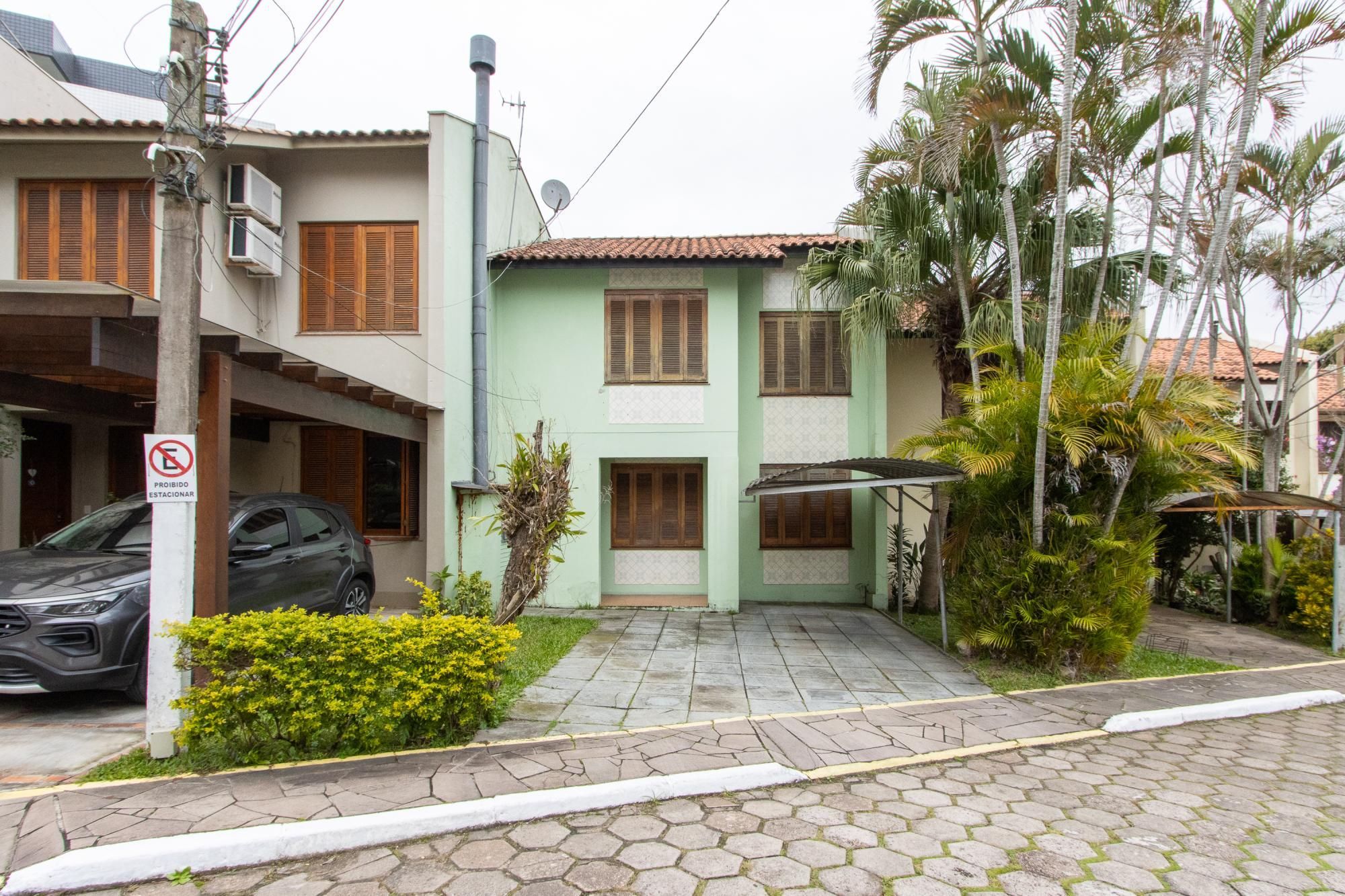 Casa de Condomínio 3 dormitórios no bairro Hípica
