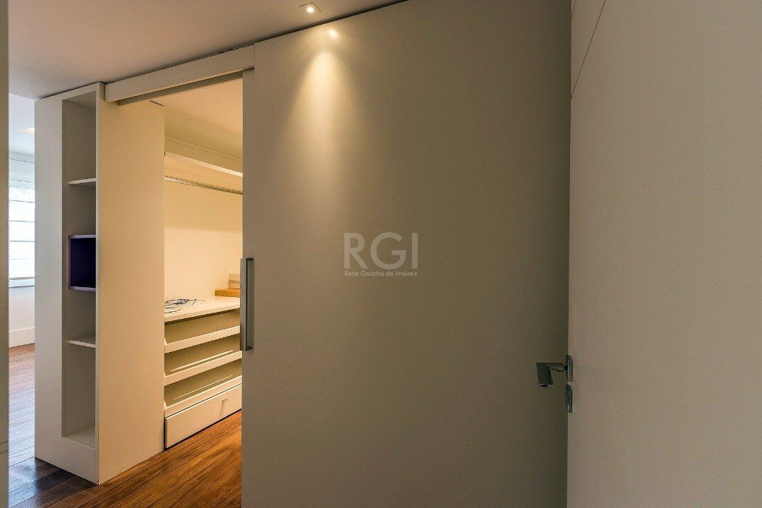 Casa de Condomínio à venda com 4 quartos, 664m² - Foto 46