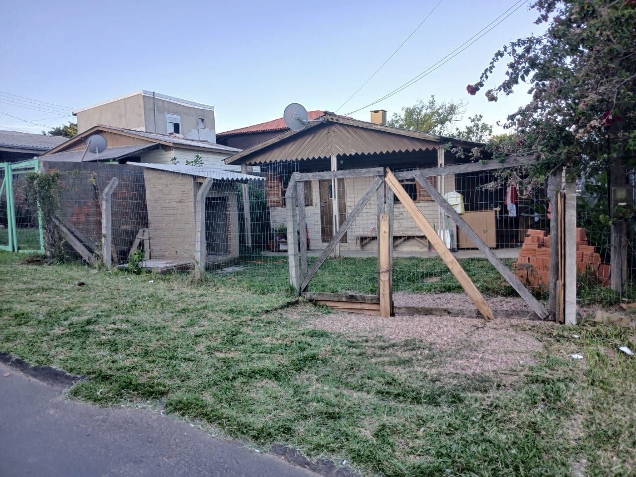 Casa 1 dormitório no bairro Vila Nova