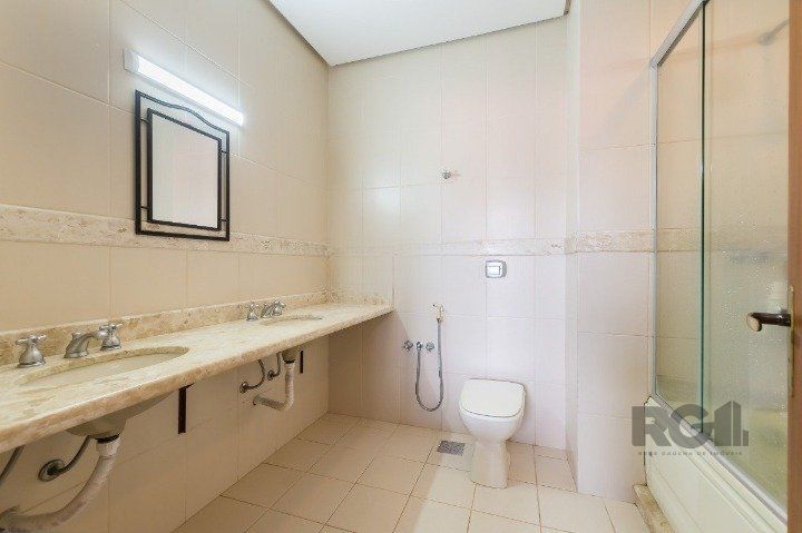 Casa de Condomínio à venda com 3 quartos, 219m² - Foto 26