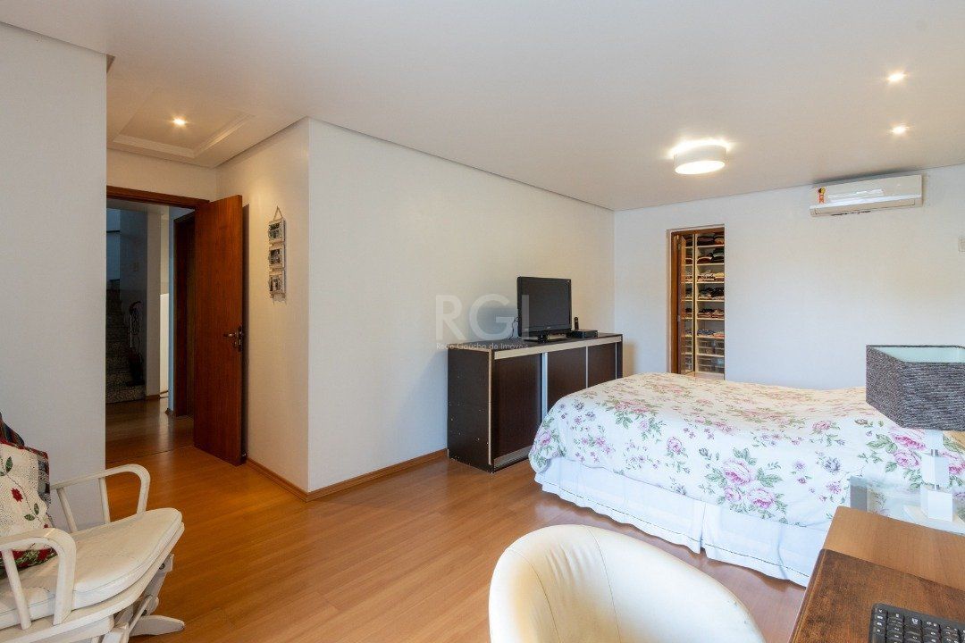 Casa de Condomínio à venda com 4 quartos, 334m² - Foto 22
