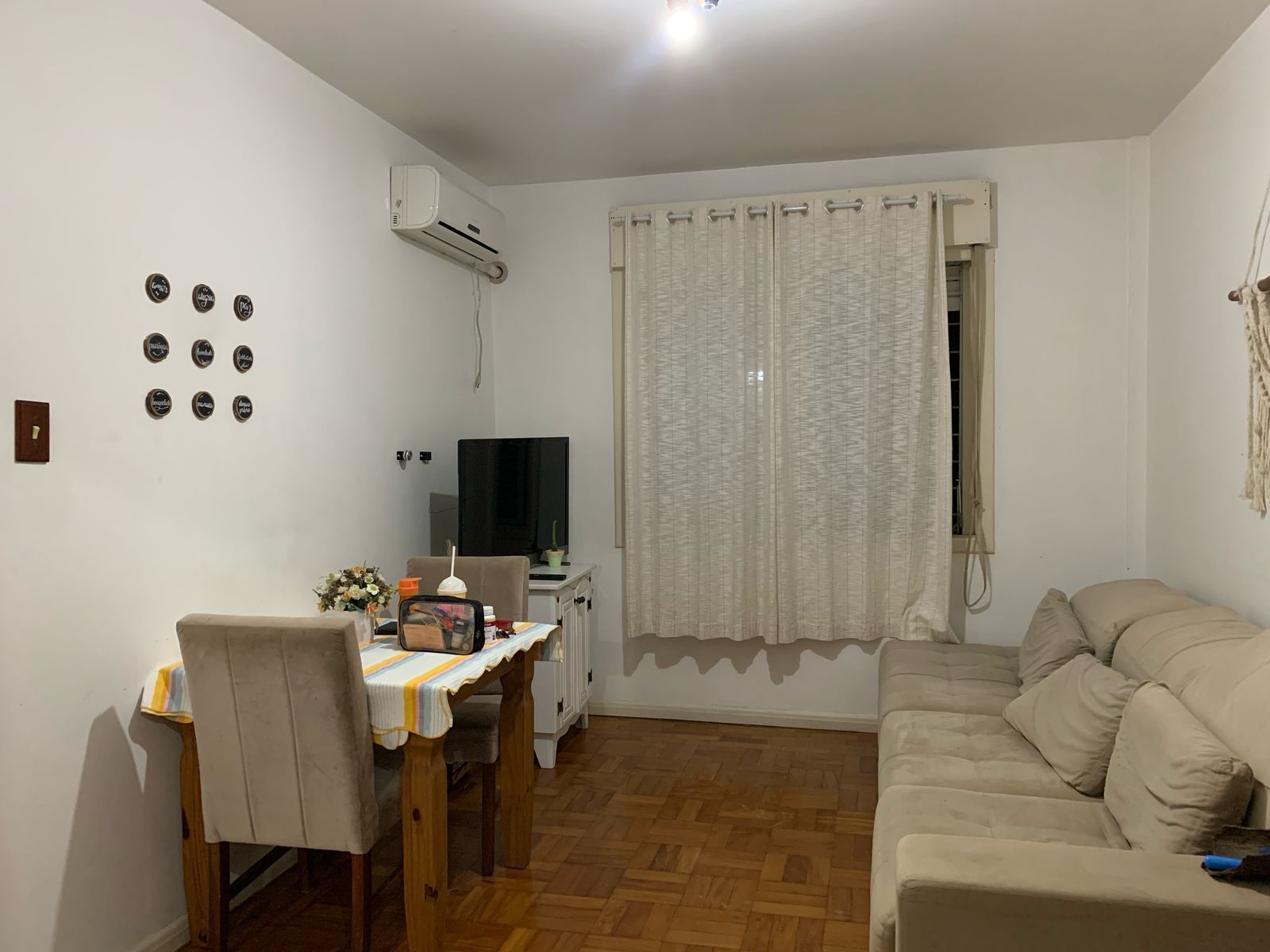 Apartamento à venda com 2 quartos, 62m² - Foto 2