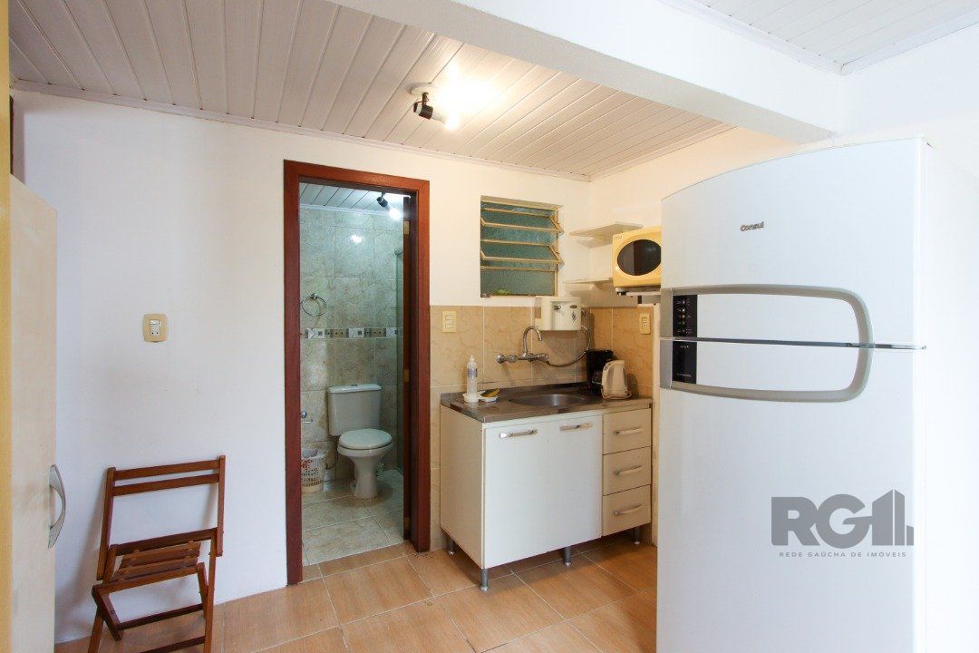 Casa à venda com 4 quartos, 200m² - Foto 42
