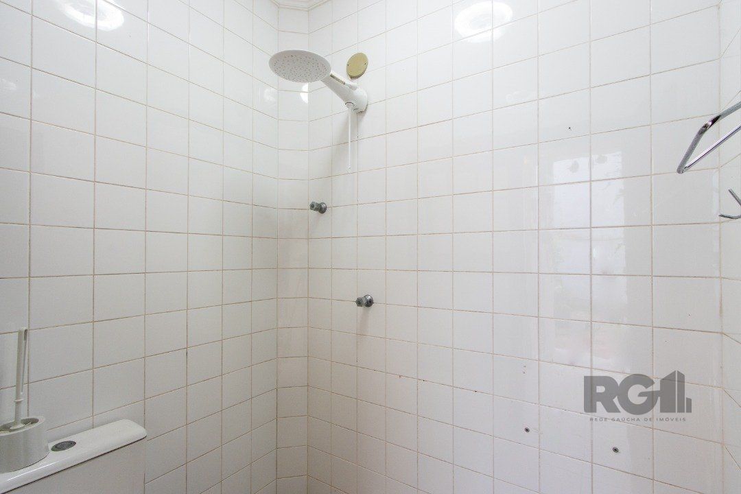 Casa de Condomínio à venda com 3 quartos, 225m² - Foto 23