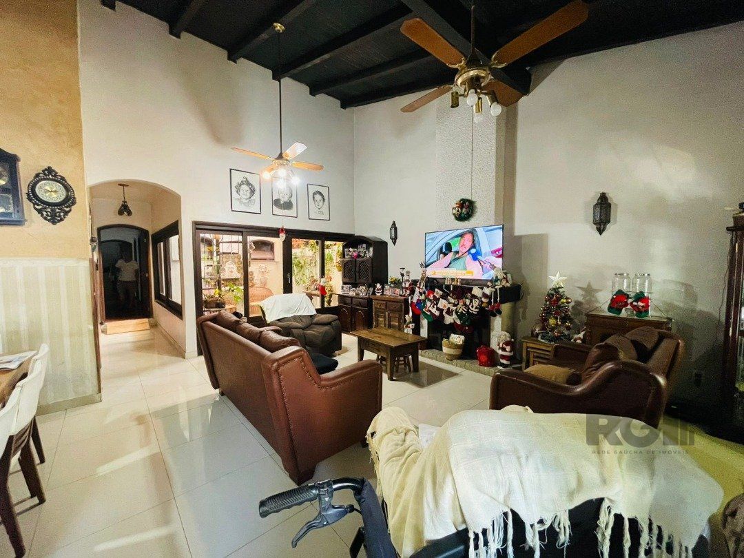 Casa à venda com 3 quartos, 199m² - Foto 9