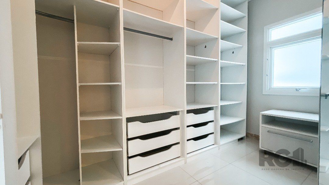 Casa de Condomínio à venda com 5 quartos, 291m² - Foto 17