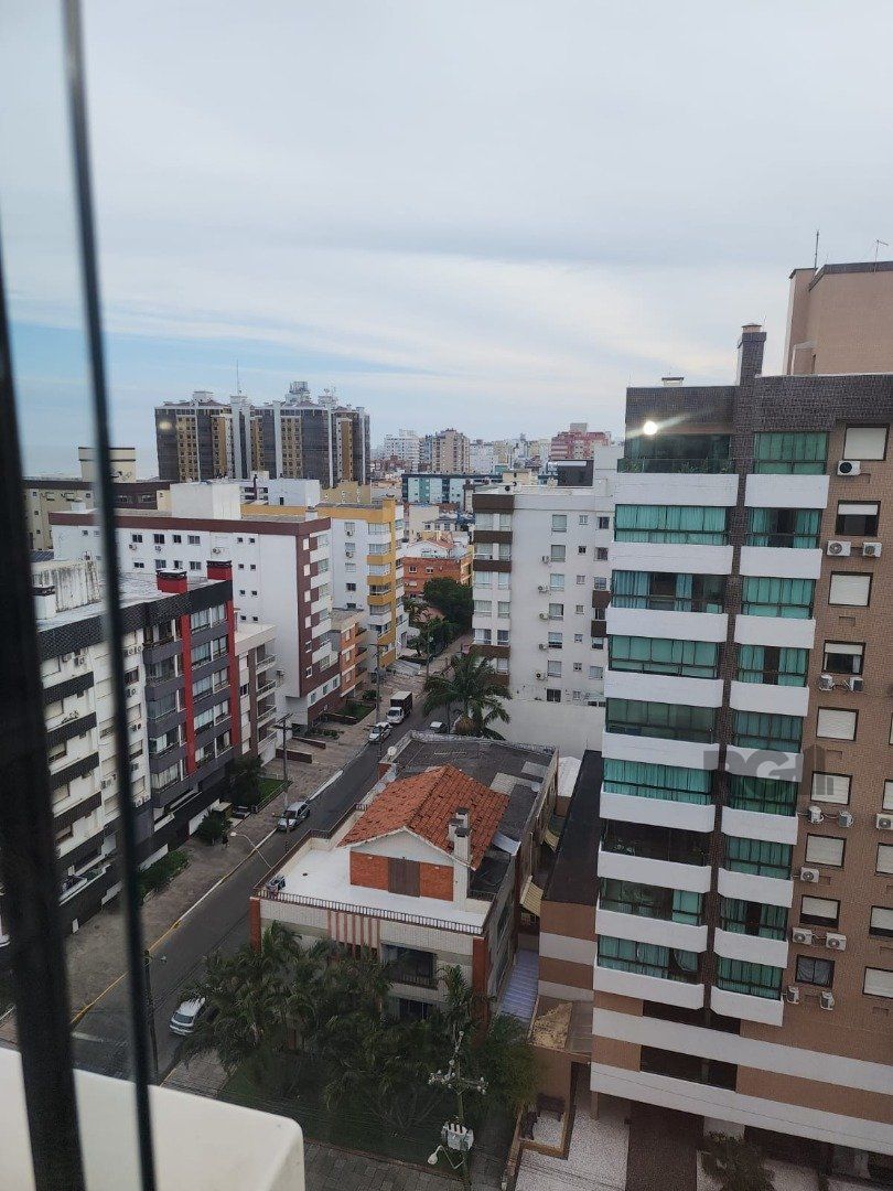 Apartamento à venda com 3 quartos, 145m² - Foto 3