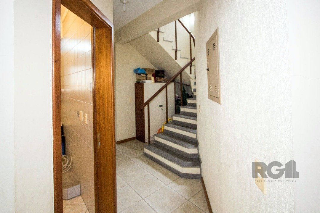 Casa à venda com 6 quartos, 321m² - Foto 17